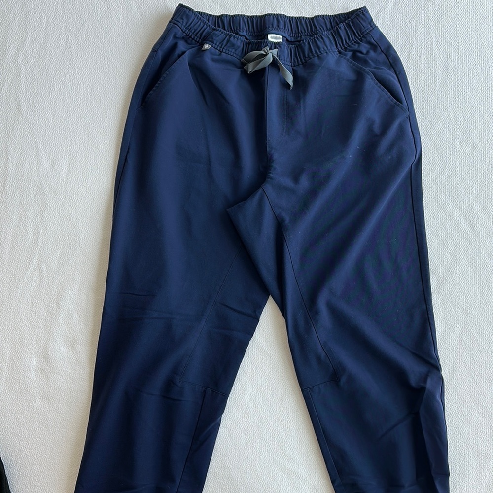 Men’s Figs Jogger Pants Size Medium Navy Blue